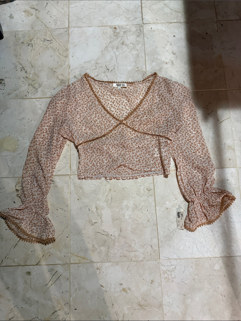 Floral Crisscross Long-Sleeve Crop Top - Cream/Brown